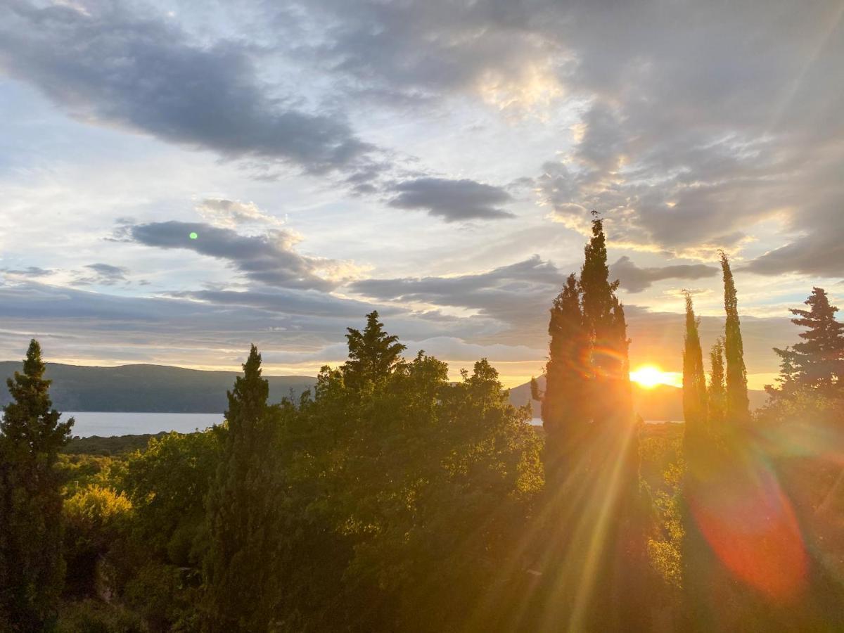 M Plus Residence Pinezići Εξωτερικό φωτογραφία