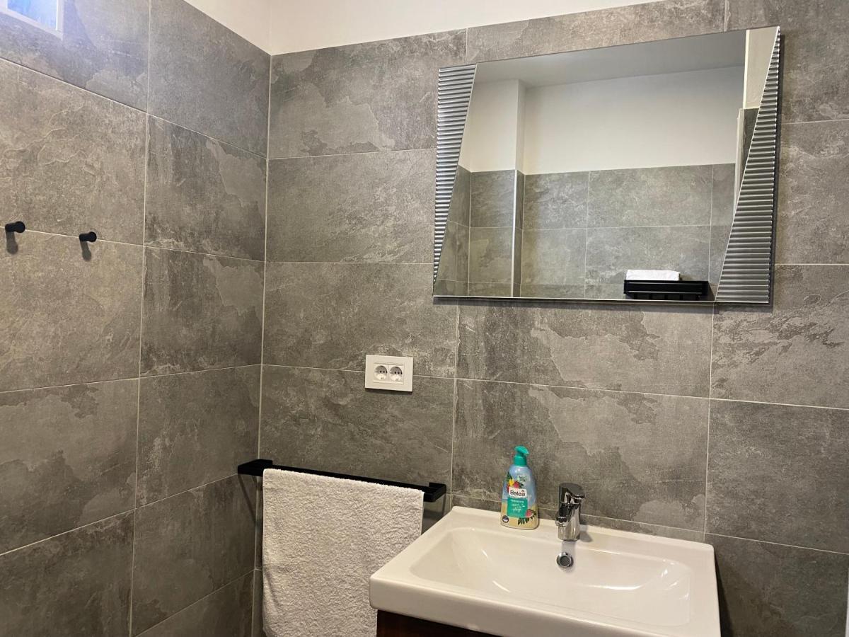 M Plus Residence Pinezići Εξωτερικό φωτογραφία
