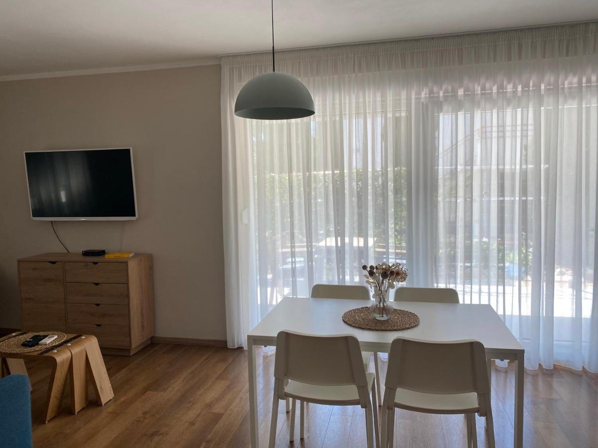 M Plus Residence Pinezići Εξωτερικό φωτογραφία